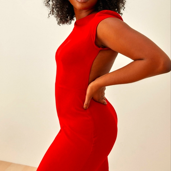 Reformation Underwood Dress in Vittoria Red - Picture 4 of 4